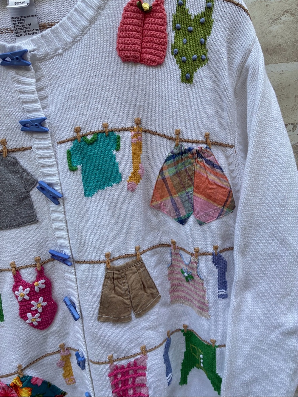 Vintage Talbots size M whimsical clothes line 90s cardigan clothspin buttons - Picture 3 of 10